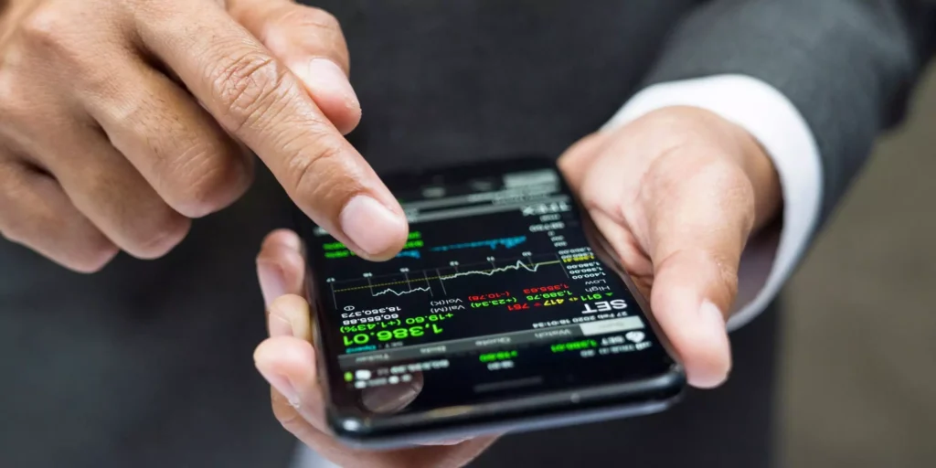 How to Use Stock Quotes for Investment Decisions